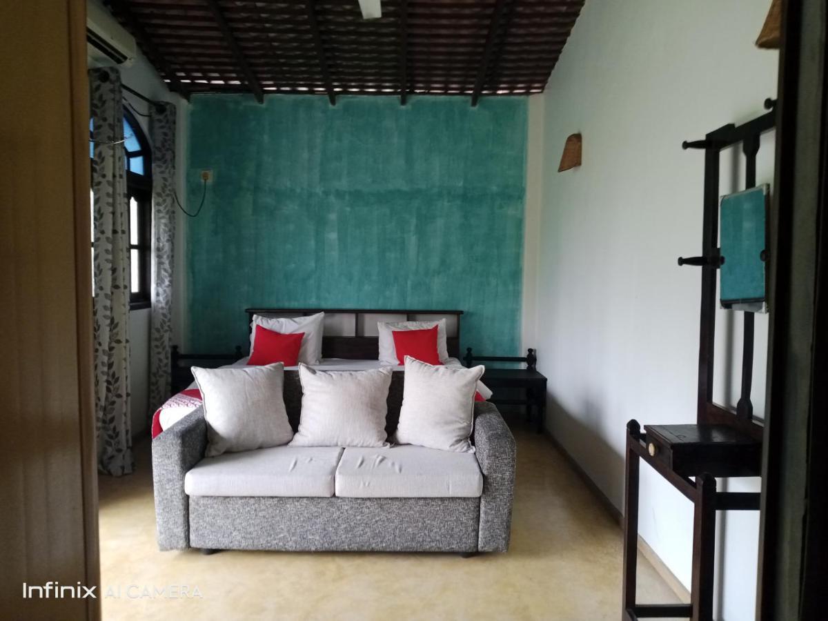 Manidi Villa Unawatuna Exterior photo