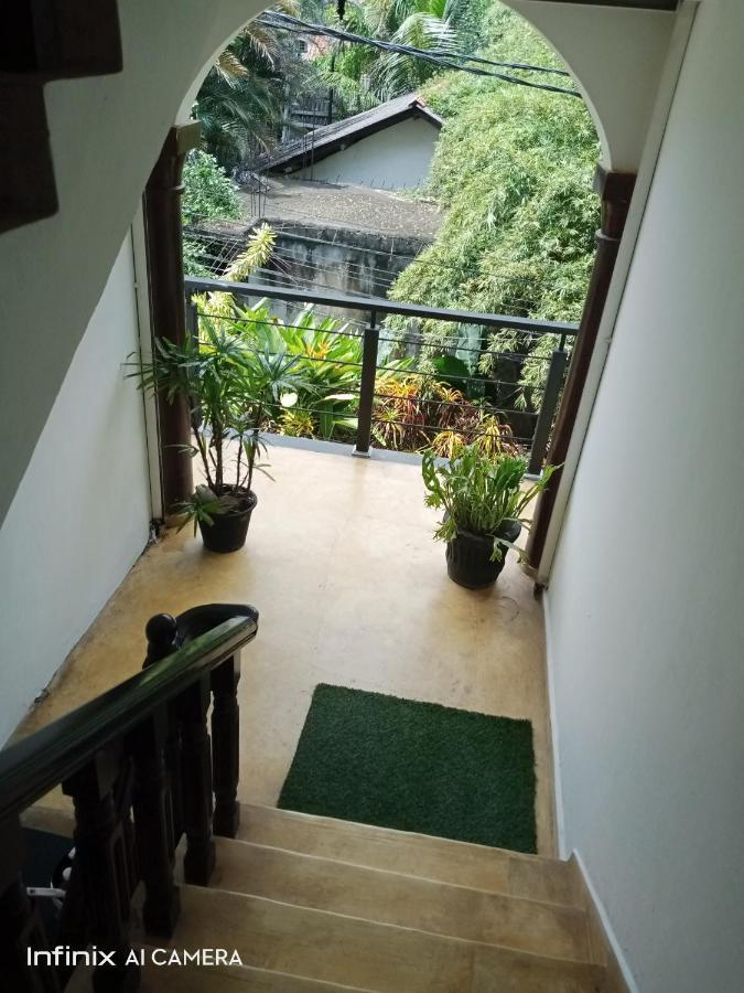 Manidi Villa Unawatuna Exterior photo